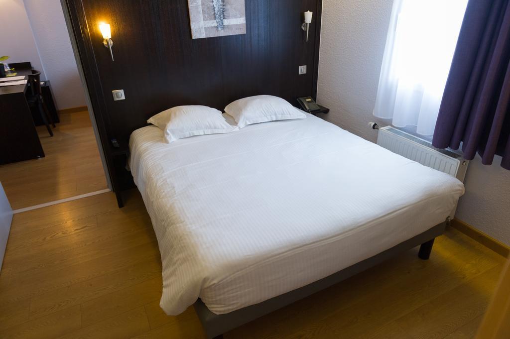 Cottage Logis Hotel - Restaurant Dudelange Εξωτερικό φωτογραφία