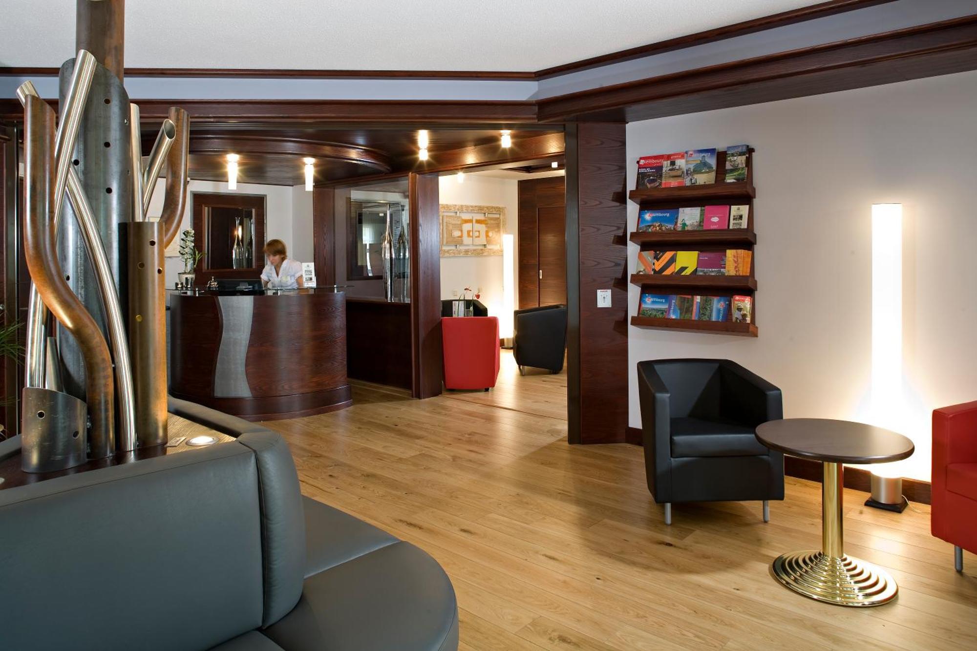 Cottage Logis Hotel - Restaurant Dudelange Εξωτερικό φωτογραφία