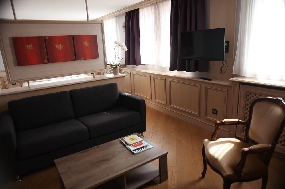 Cottage Logis Hotel - Restaurant Dudelange Εξωτερικό φωτογραφία