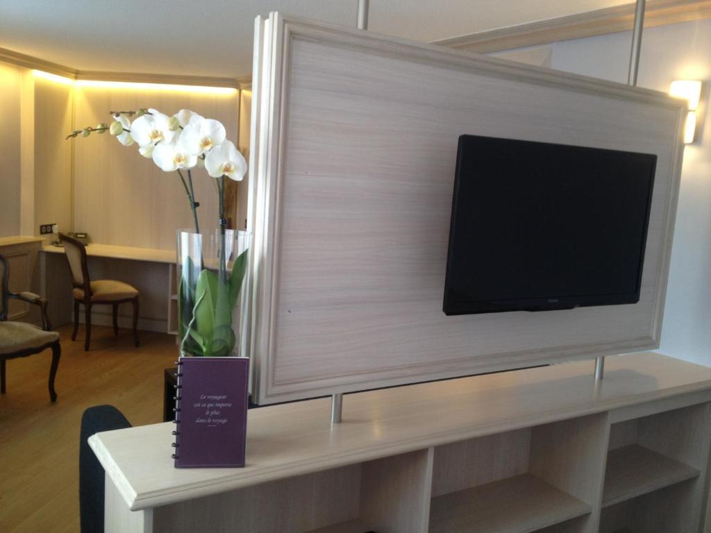 Cottage Logis Hotel - Restaurant Dudelange Δωμάτιο φωτογραφία