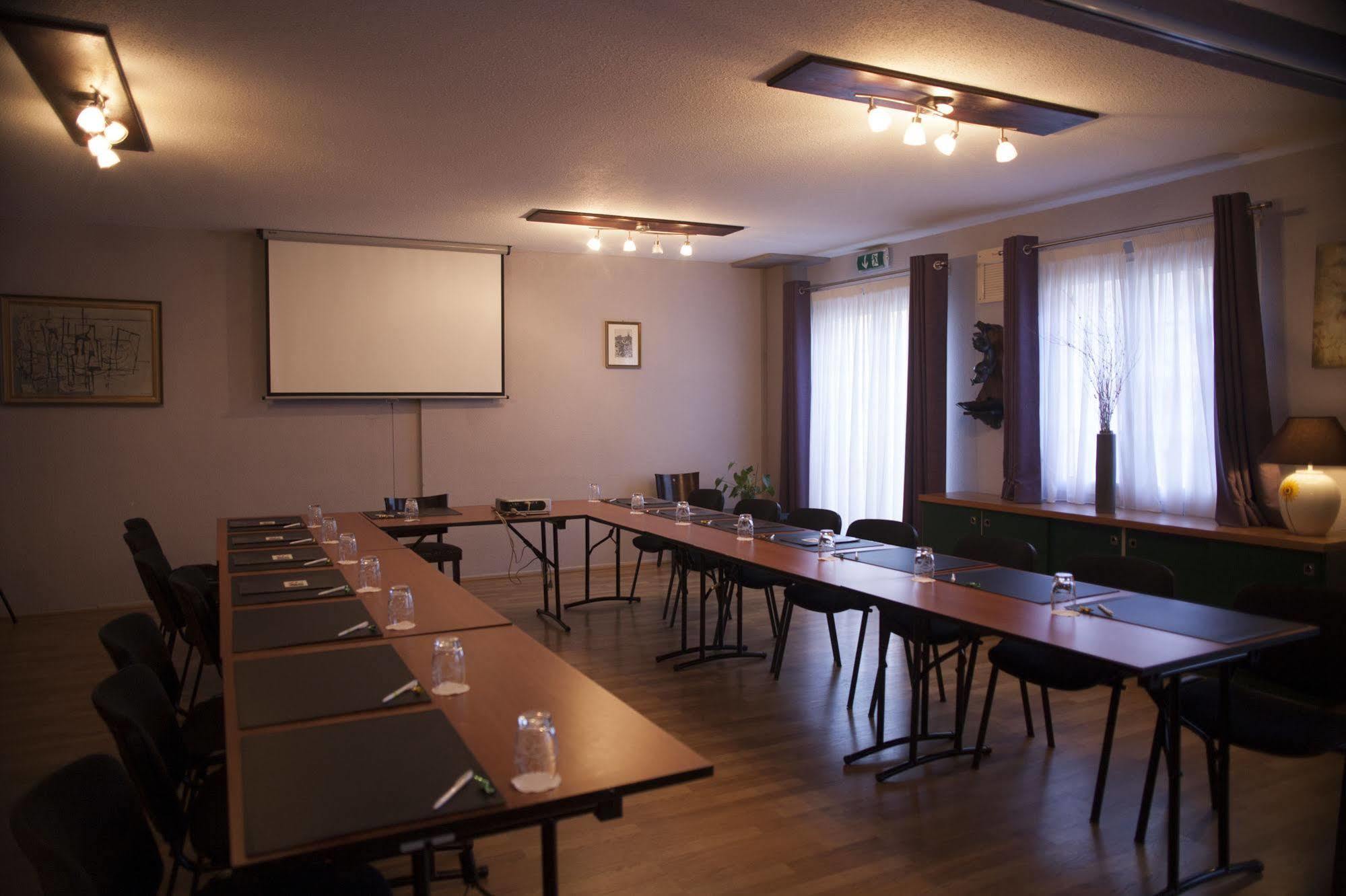 Cottage Logis Hotel - Restaurant Dudelange Εξωτερικό φωτογραφία