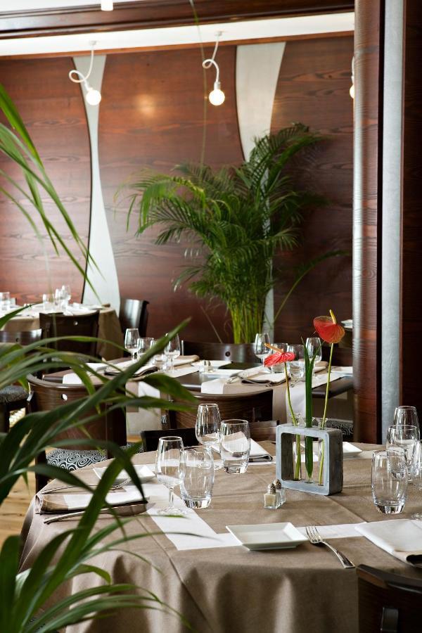 Cottage Logis Hotel - Restaurant Dudelange Εξωτερικό φωτογραφία